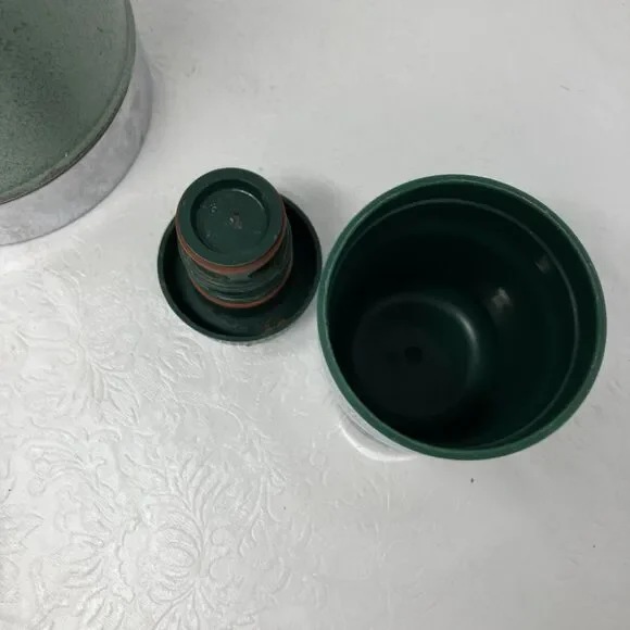 Vintage STANLEY Aladdin 1/2 Gal Green Thermos Model A-945DH with Stopper & Cup - Picture 9 of 11